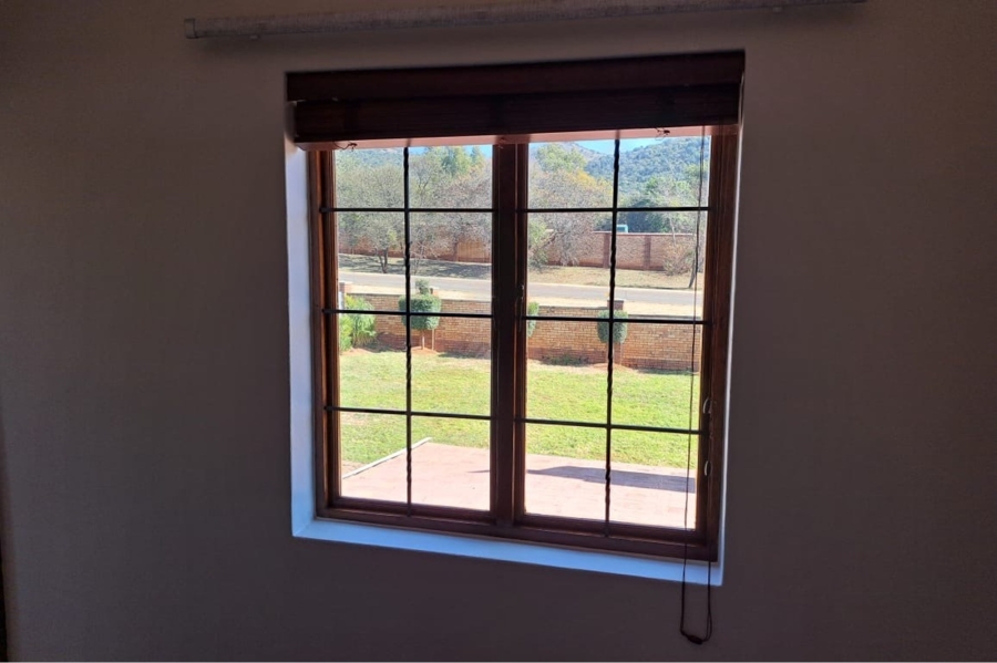 4 Bedroom Property for Sale in Buffelspoort Eco Estate North West